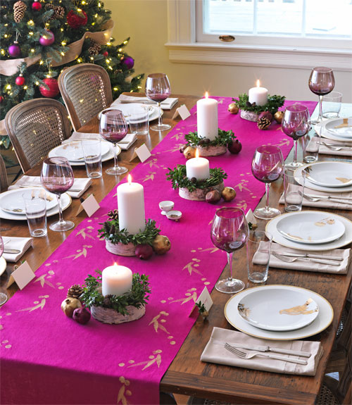 http://happymodern.ru/wp-content/gallery/servirovka-prazdnichnogo-stola/holiday-dinner-table-xl.jpg