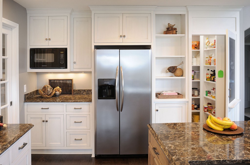 Холодильник На Углу Кухни Фото