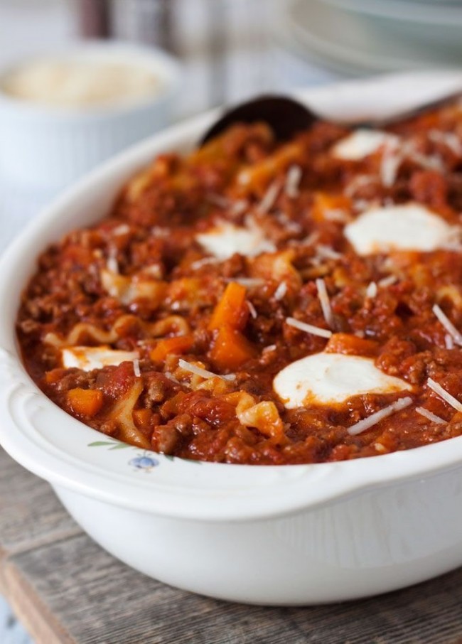 Вкуснейшая лазанья с соусом бешамель Вкуснейшая лазанья с соусом бешамель