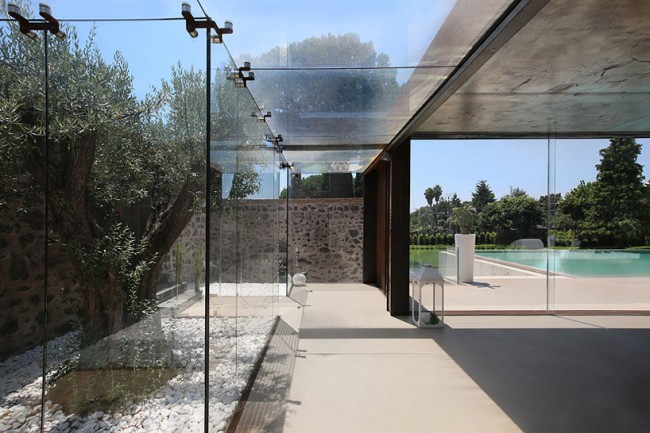 ACA-amore-campione-architettura-sicillian-farm-renovation-catania-italy-designboom-07