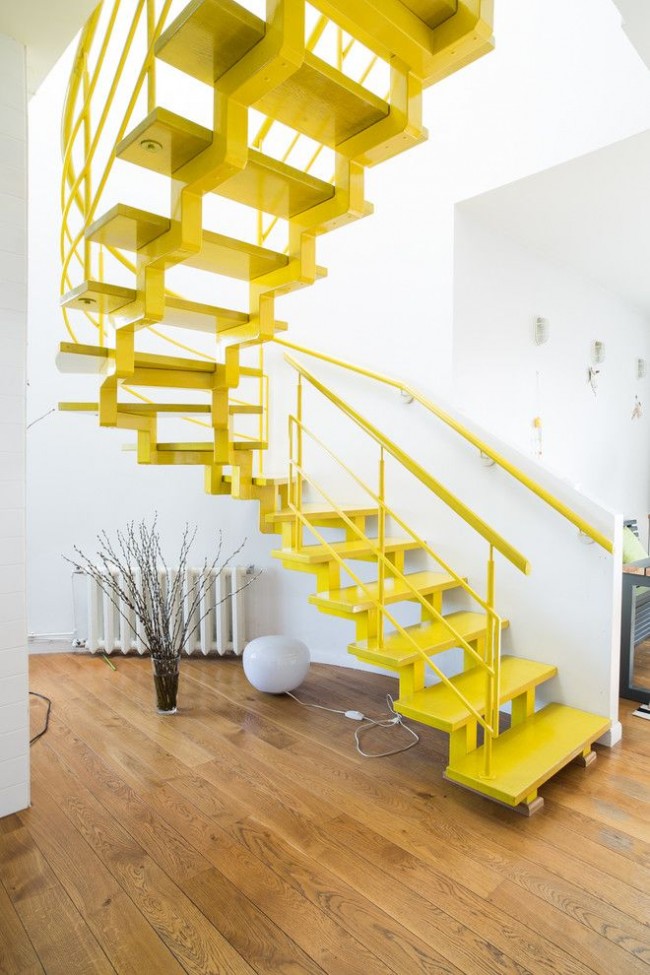 Лестницы на второй этаж на металлическом каркасе (59 фото): виды и правила выбора