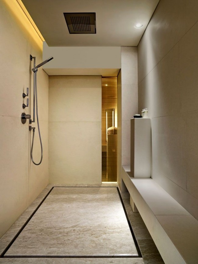 Ванная комната в современном стиле с открытой душевой кабиной