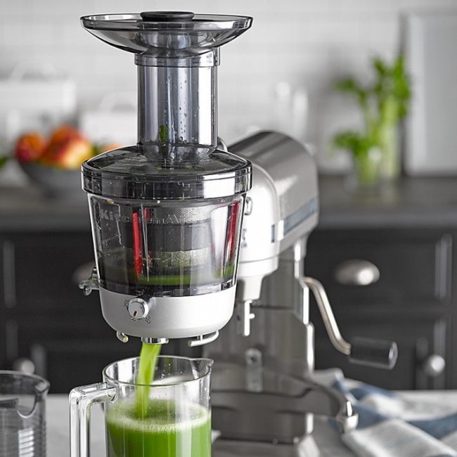 Стильная шнековая соковыжималка KitchenAid Стильная шнековая соковыжималка KitchenAid