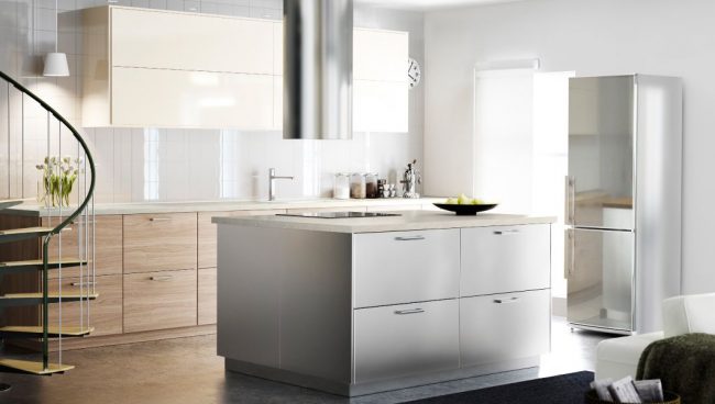 Просторная кухня Брокхульт от IKEA Просторная кухня Брокхульт от IKEA