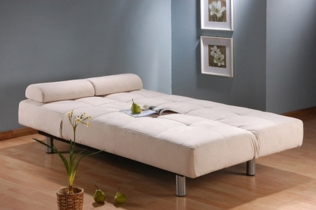 Прекрасной альтернативой стационарной кровати может стать диван с ортопедическим матрасом 