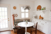 Фото 20 Дизайн просторной кухни с диваном: как создать продуманное кухонное пространство на 15 кв. метрах?