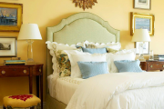 Фото 1 Охра, лимонный и цитриновый: 60+ теплых идей для дизайна спальни в желтых тонах