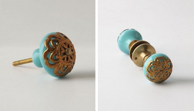 Освежающий акцент интерьера никогда не выходящего из моды цвета tiffany blue, украшенная объемным бронзовым орнаментом Освежающий акцент интерьера никогда не выходящего из моды цвета tiffany blue, украшенная объемным бронзовым орнаментом