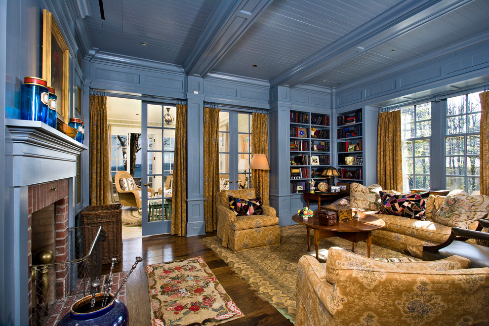 Синий цвет в дизайне гостиной частного дома