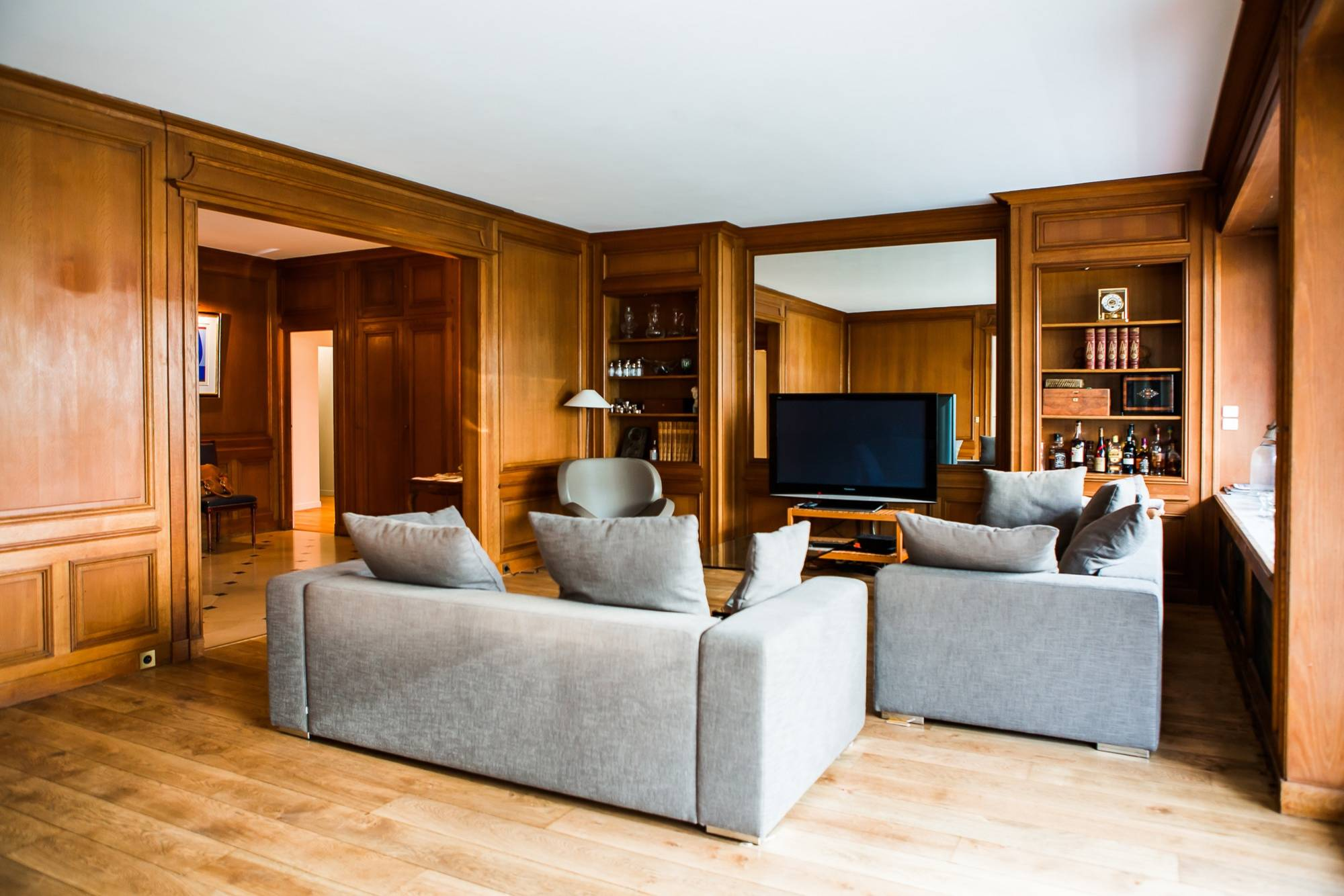 Деревянные буазери – проверенный способ сделать квартиру красивее, теплее, роскошнее