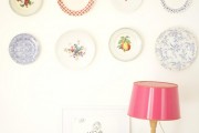 Фото 8 Декоративные тарелки на стену: 120+ ярких и запоминающихся фотоидей для уютного интерьера
