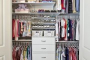 Фото 20 Детские шкафы для одежды: хитрости дизайна и полезные лайфхаки по организации вещей