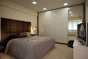 Фото 18 Шкаф-купе в спальне: 100+ функциональных идей для оптимизации пространства