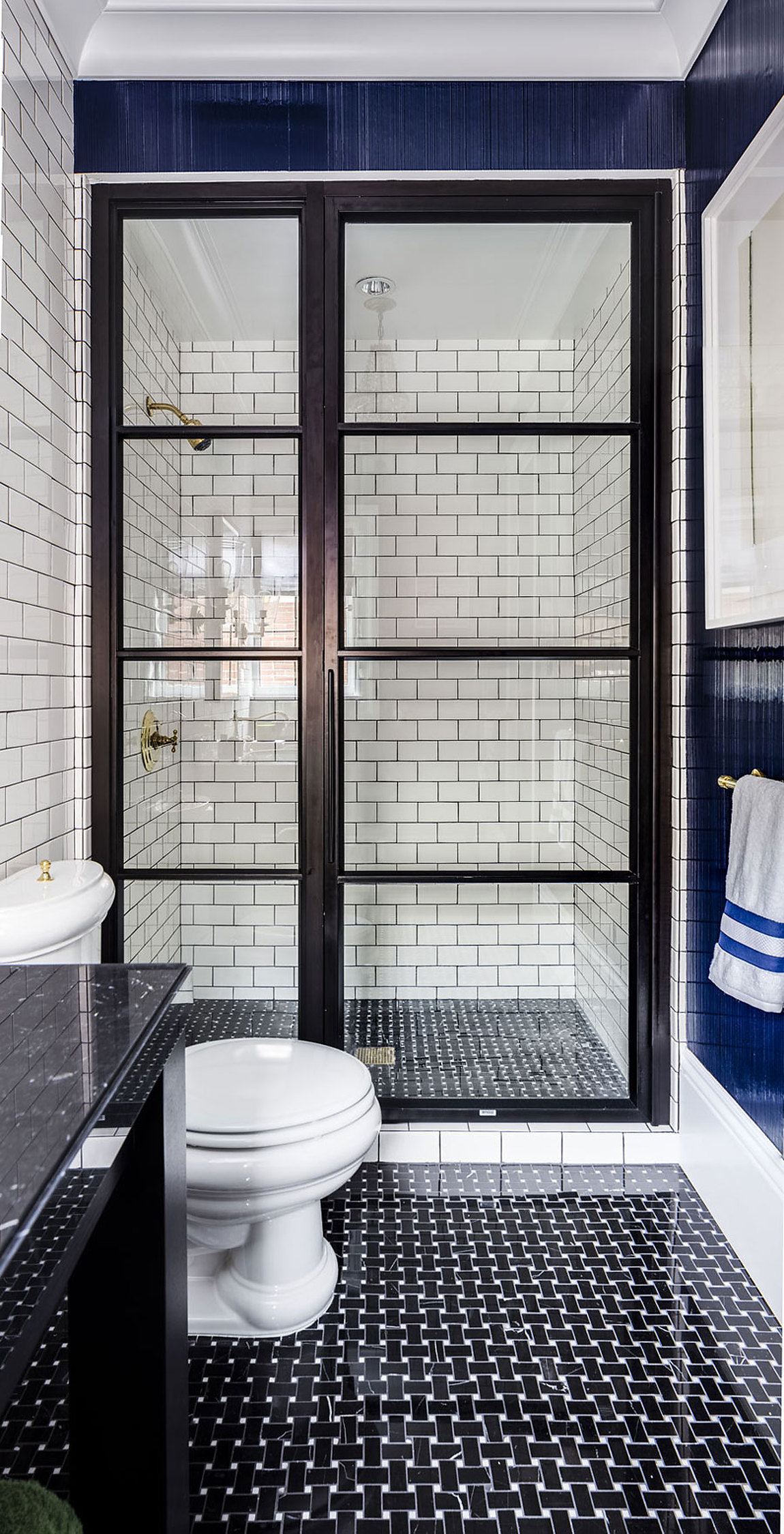 Дизайн ванной комнаты 2024 году: 225 чарующих фото, от которых дух захватывает