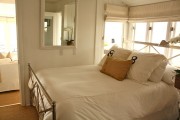 Фото 38 Дизайн маленькой спальни: правила декора и 40+ универсальных интерьерных решений
