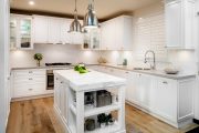 Фото 37 Кухня в деревянном доме: варианты зонирования и 85+ уютных дизайнерских решений