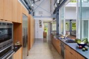 Фото 48 Перенос кухни в коридор: обзор дизайнерских вариантов перепланировки дома