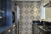 Фото 8 Перенос кухни в коридор: обзор дизайнерских вариантов перепланировки дома