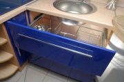 Фото 31 Угловая тумба под мойку на кухню: размеры, виды и 90+ вариантов удобного размещения