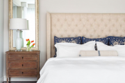 Фото 28 Трендовый цвет для спальни — белый глянец: 70+ современных и классических интерьеров в белоснежных тонах