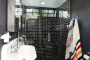 Фото 15 Черная ванная комната — тренд сезона: 65 стильных идей дизайна в черном цвете