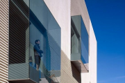 Фото 5 Остекление балконов с выносом: современные способы и технологии