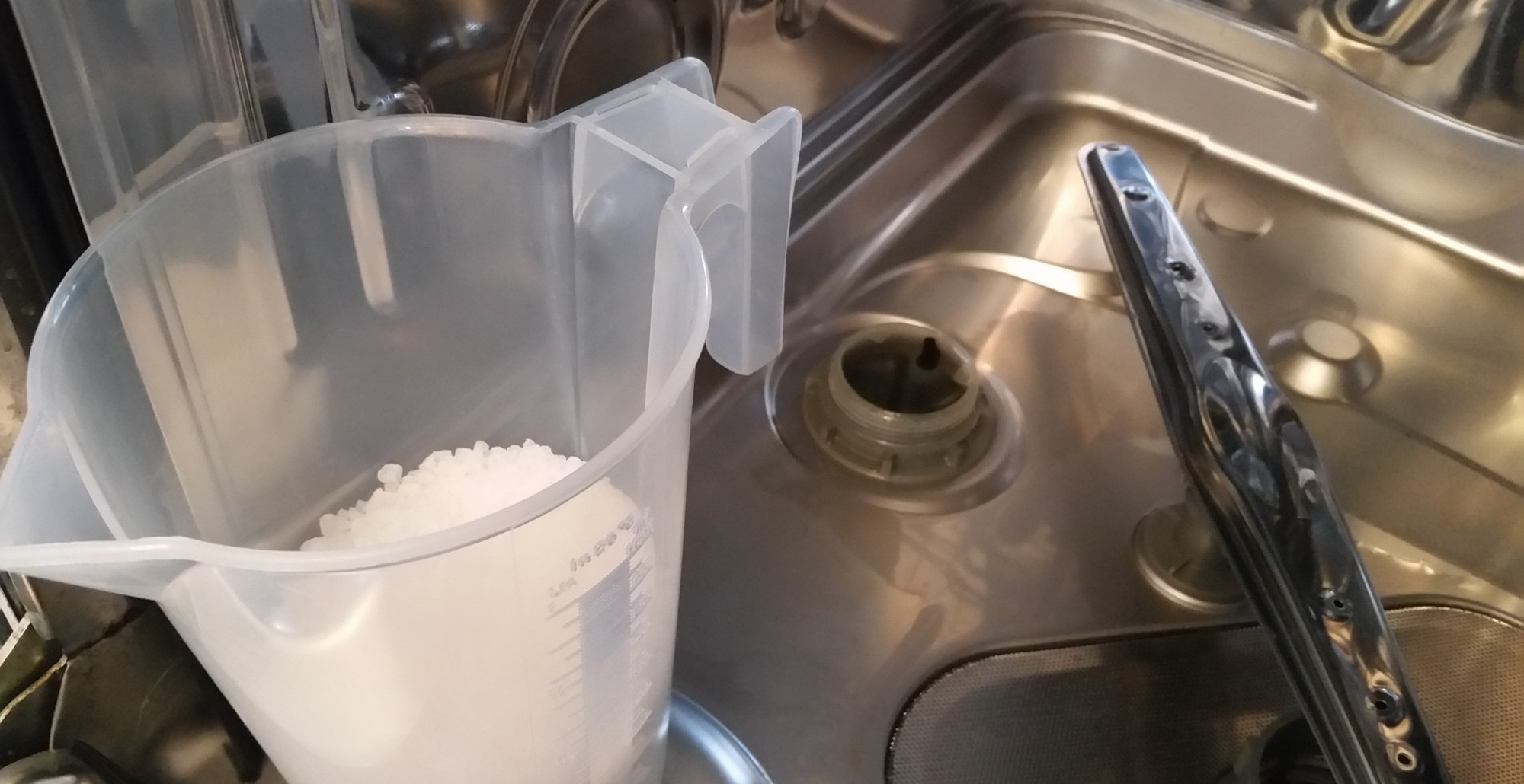 куда сыпать соль в посудомоечной машине